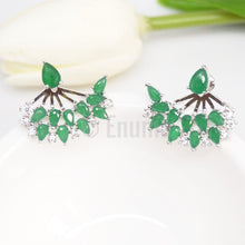 Load image into Gallery viewer, Emerald Studs / Earrings - Enumu