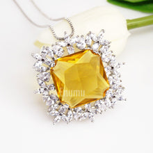 Load image into Gallery viewer, Big Citrine Pendant with Chain - Enumu