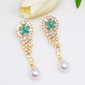 Emerald Pearl Long Dangle Earrings - Enumu