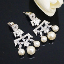Load image into Gallery viewer, Pearl Flower Dangle Earrings - Enumu