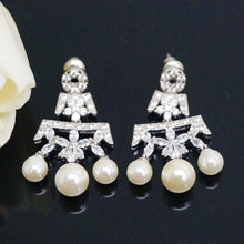 Load image into Gallery viewer, Pearl Flower Dangle Earrings - Enumu