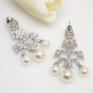 Pearl Flower Dangle Earrings - Enumu